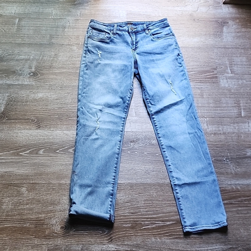 Kut From The Kloth Catherine Distressed Boyfriend Jean - 8 - Stitch Fix